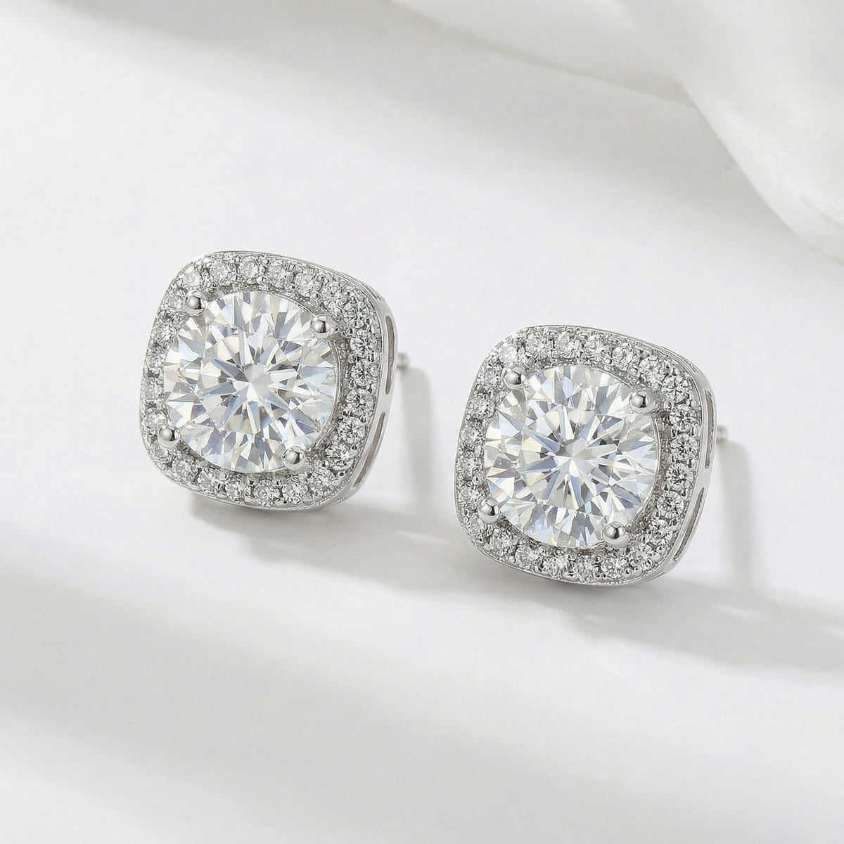 Crowned Crystal Ohrstecker – NOOR GOLD